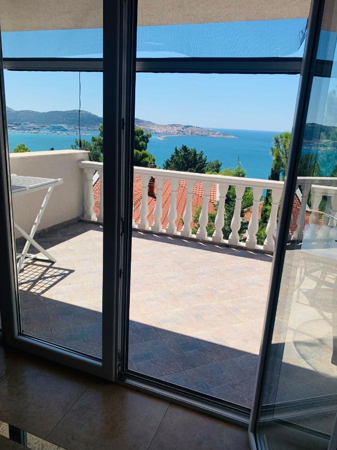 Imperia Daire Bar Dış mekan fotoğraf