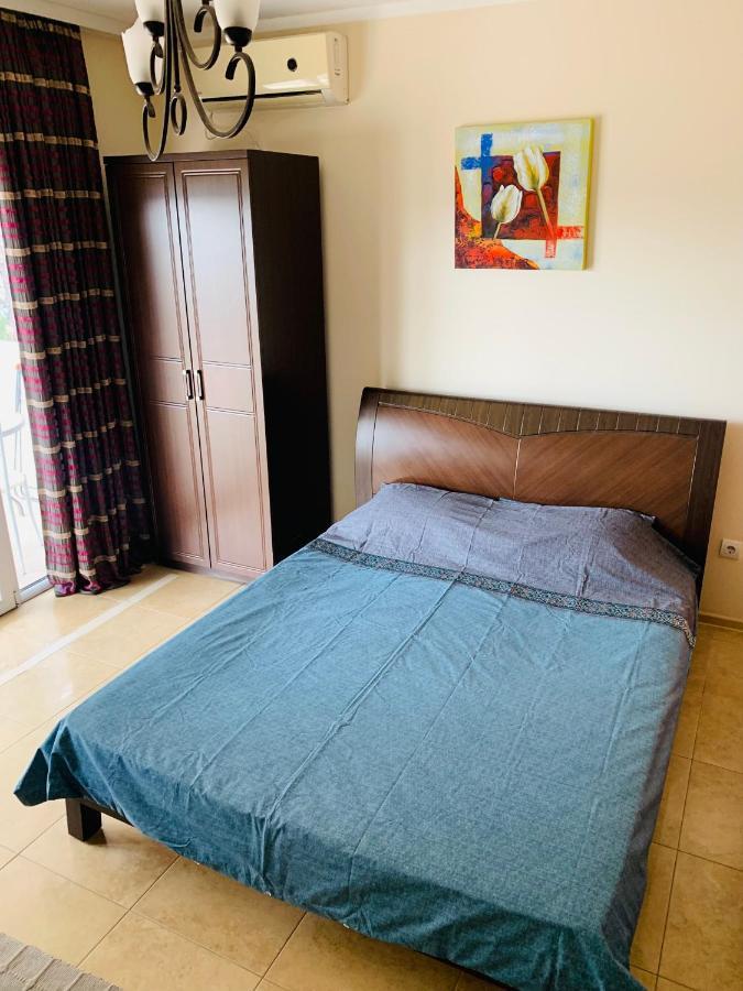 Imperia Daire Bar Dış mekan fotoğraf