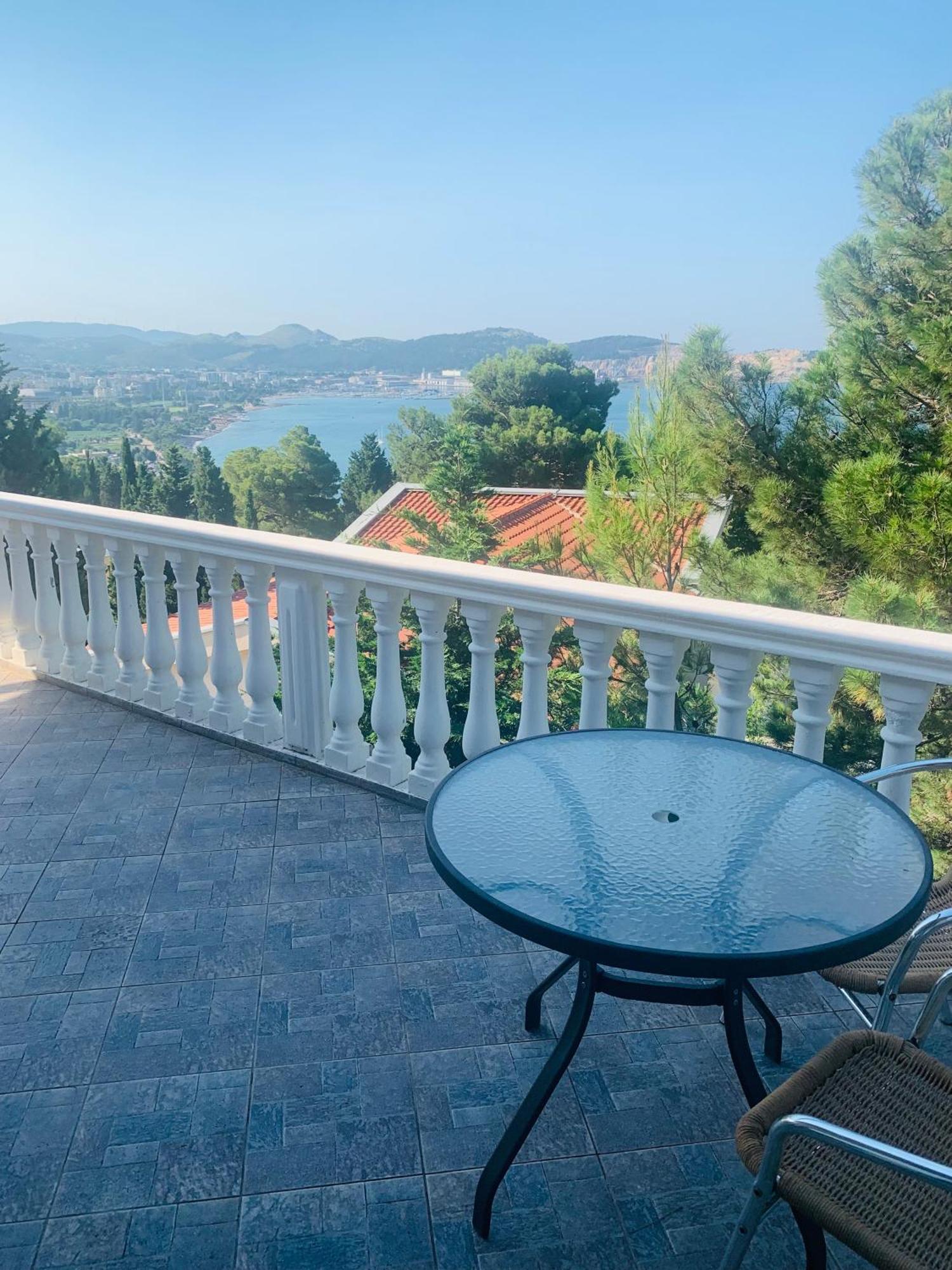 Imperia Daire Bar Dış mekan fotoğraf