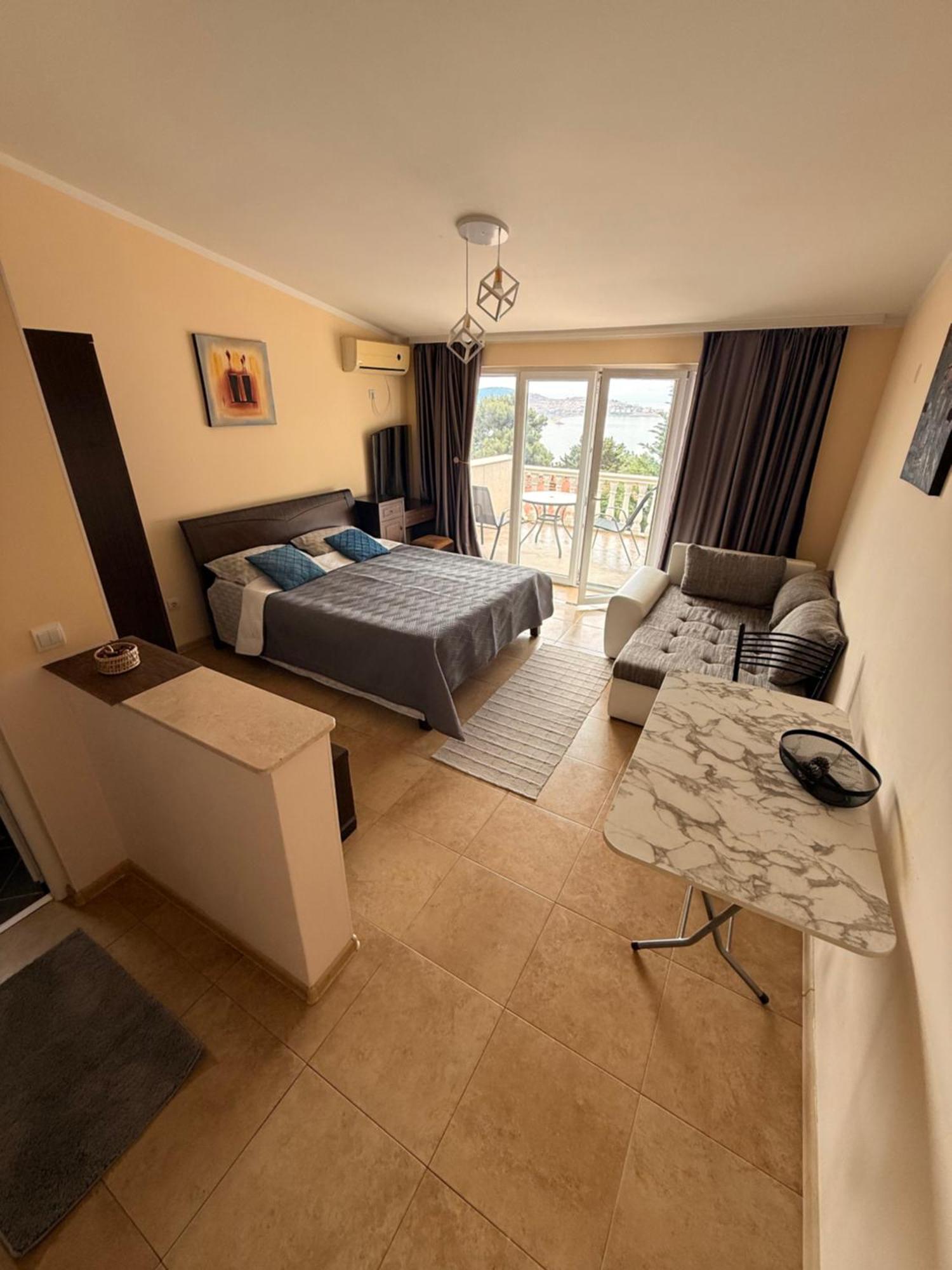 Imperia Daire Bar Dış mekan fotoğraf